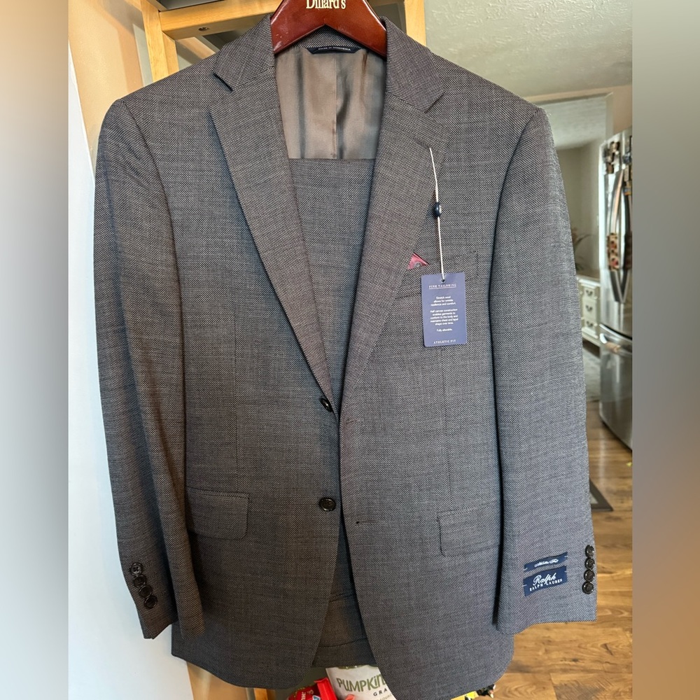 Ralph Lauren Men’s Classic Wool Suit 38S
